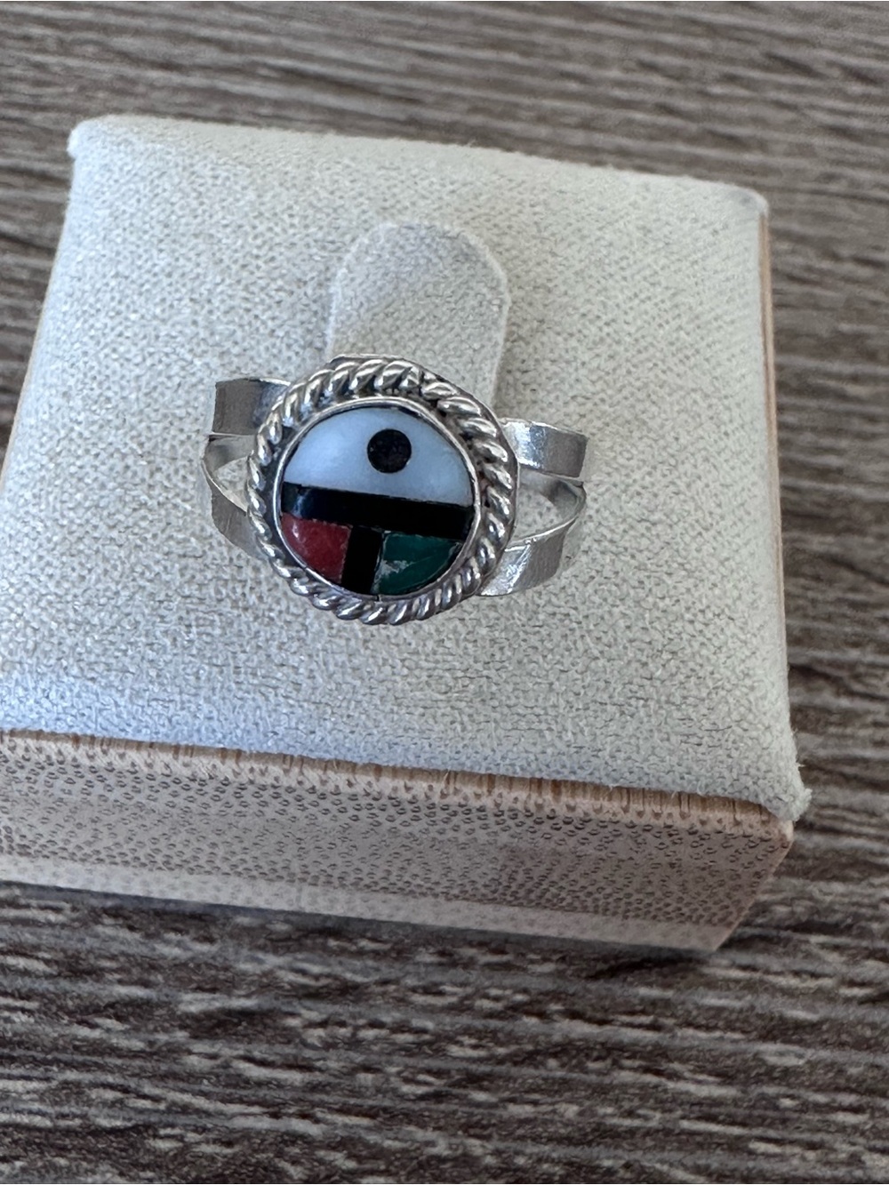 Native American Zuni Inlaid Sunface Sterling Silver Ring size 4.25